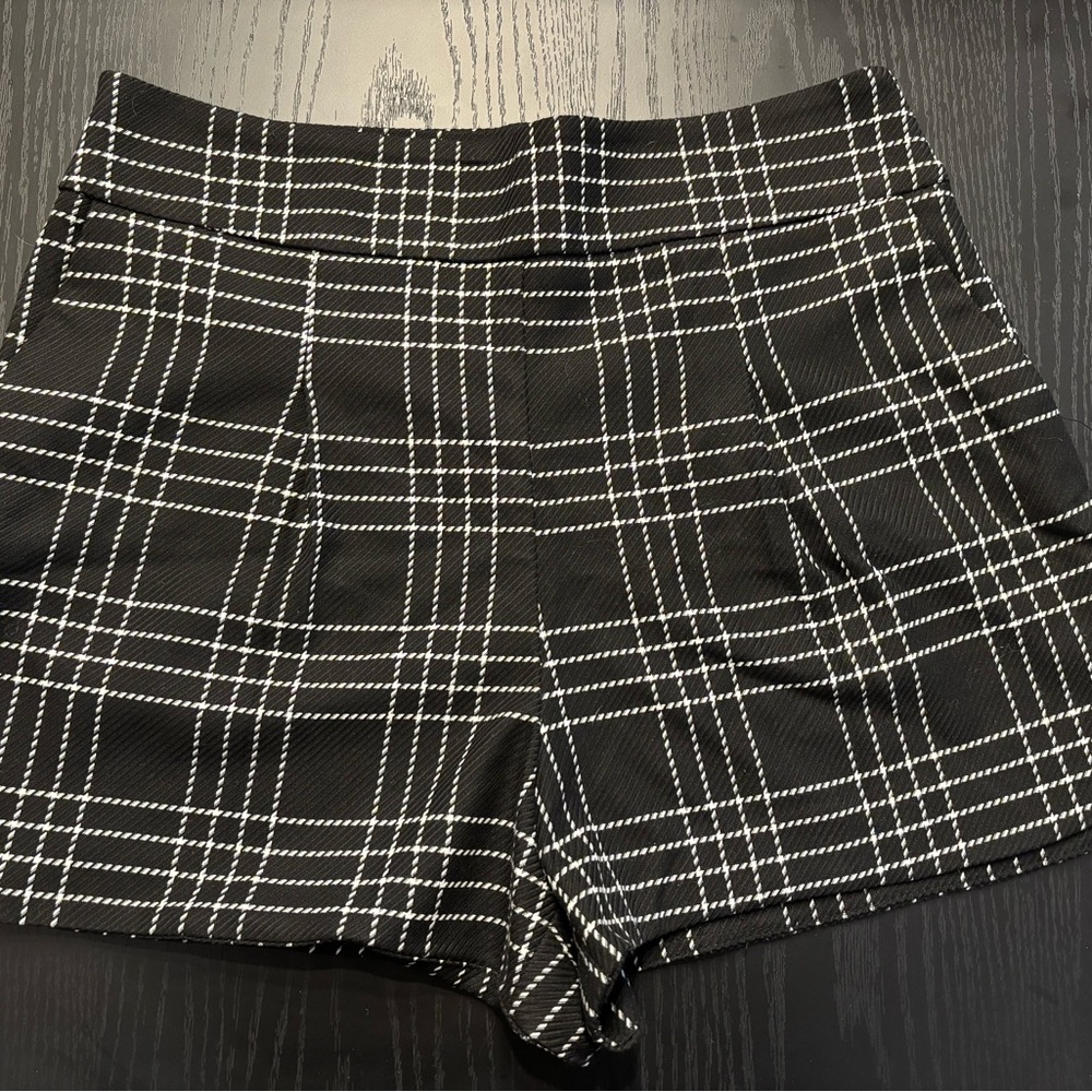 Zara High-Waisted Plaid Black and White Women's Shorts
